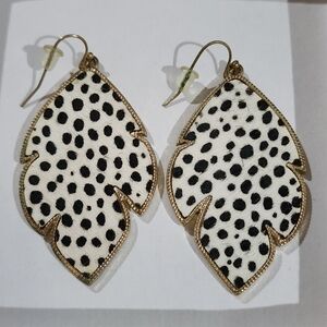 Elegant Black and White Leaf Earrings